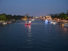  bateaux éclairés sur la Seine